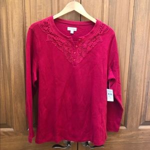 Studio Works red top size 2x new
